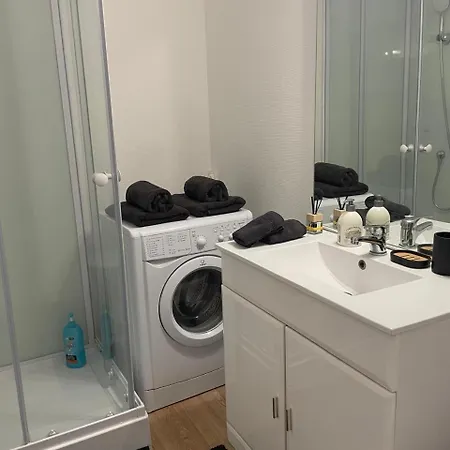 Apartment En Hauteur, Au Pied Du Metro & 7mn Du Centre Lille