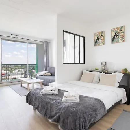 En Hauteur, Au Pied Du Metro & 7mn Du Centre Lille Apartment